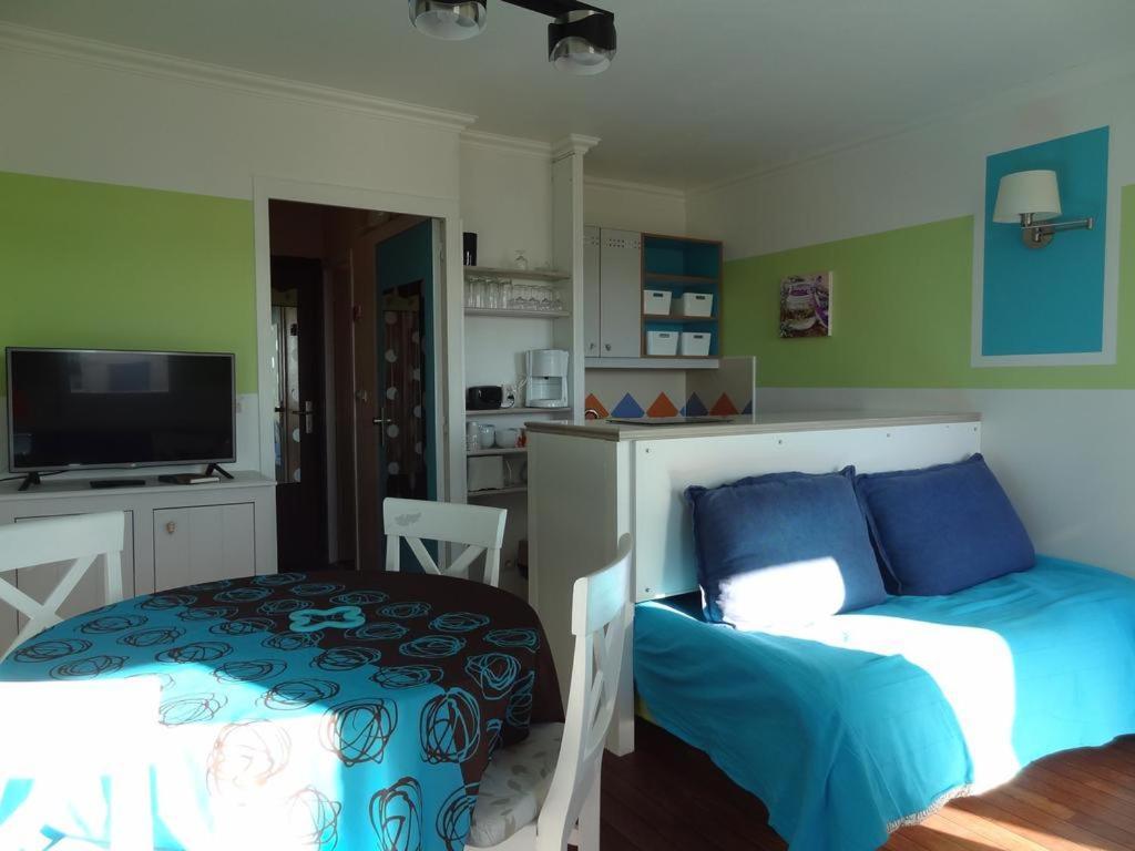Appartement Promenade Des Bains Saint-Raphael  Bagian luar foto
