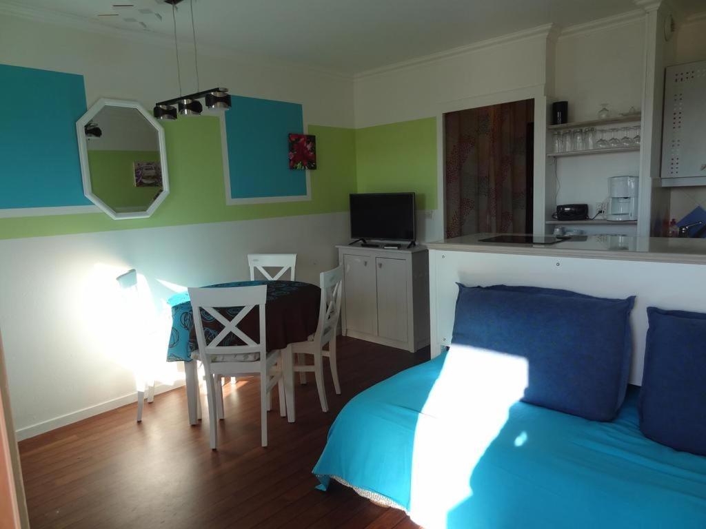 Appartement Promenade Des Bains Saint-Raphael  Bagian luar foto